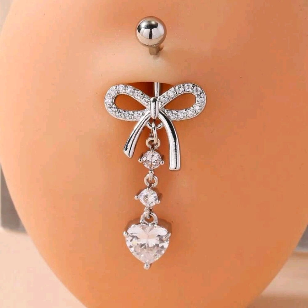 🎀 Cubic Zirconia Bow & Dangling Heart Bellybutton Piercing Jewelry (OS) 🩷